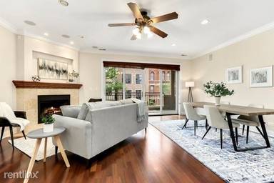 Main picture of 2929 N Lincoln Ave