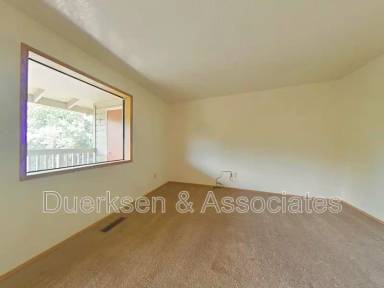 Main picture of 2500 NW Princess St