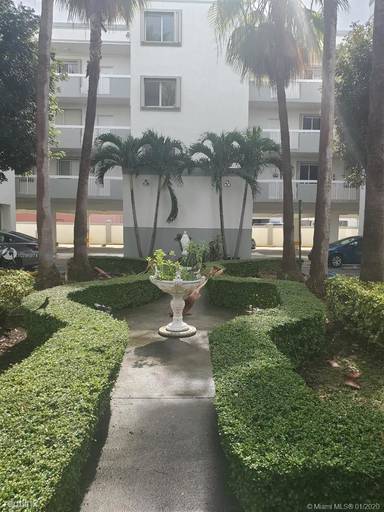 Main picture of 2800 SW 7th St