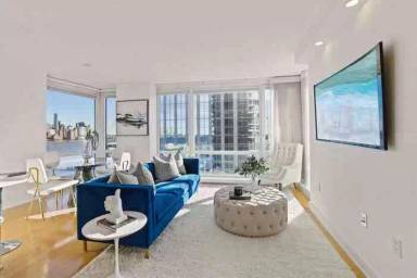Main picture of Crystal Point Condos