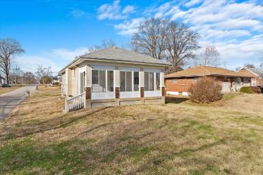 Main picture of 11901 Bellefontaine Rd