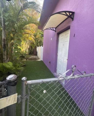 Main picture of 6801 SW 26th Ct