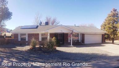 Main picture of 9300 Farragut Dr NE