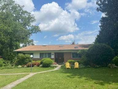 Main picture of 6112 Robinwood Rd