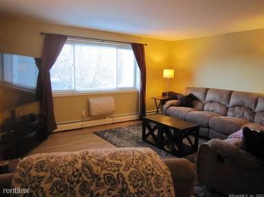 Main picture of 77 Carillon Dr