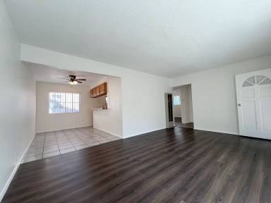 Main picture of 1435 E Colon St
