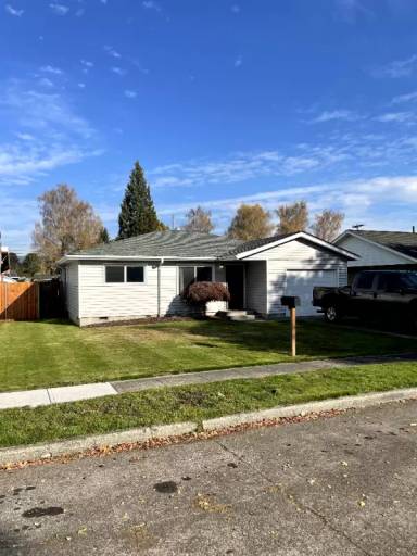 Main picture of 3024 Garfield St
