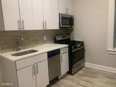 Main picture of 332 61st St Apartments