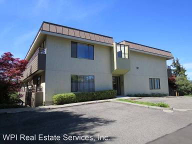 Main picture of 13635 NE 8th St