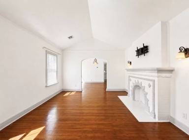 Main picture of 939-941 East Dr Duplex