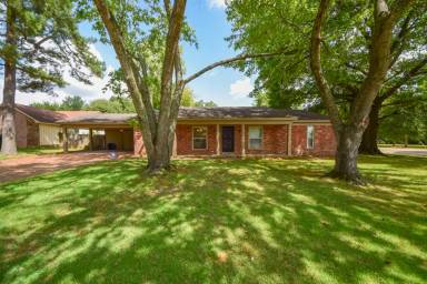 Main picture of 5846 Bobbitt Dr