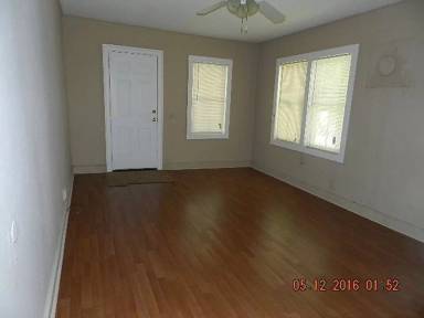 Main picture of 621 Mathis St