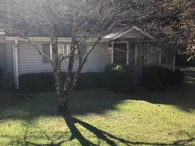 Main picture of 223 Tarrant Rd