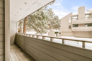 Main picture of 23556 Pondview Pl