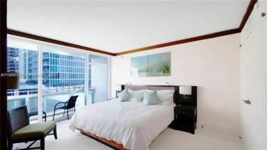 Main picture of Carillon Condo Miami Beach