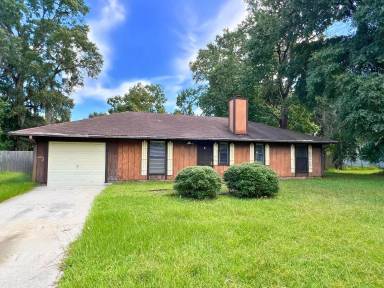 Main picture of 233 Ridge Rd