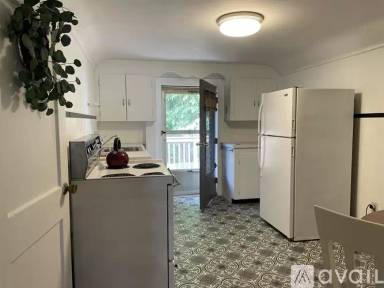 Main picture of 35 College Rd