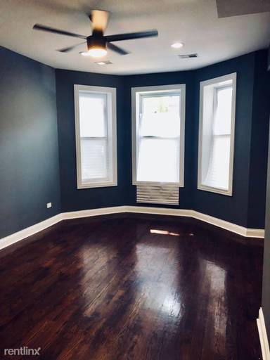 Main picture of 2241 S Hamlin Ave