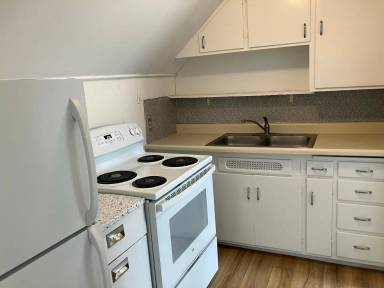 Main picture of 729 W Montgomery Ave