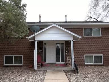 Main picture of 917 James Ct