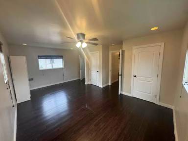 Main picture of 103 Shirley St