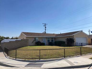 Main picture of 10152 Christopher St