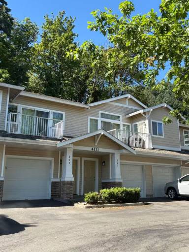 Main picture of 22212 42nd Ave S