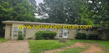 Main picture of 683 25th St SE