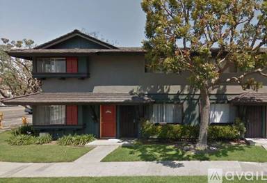 Main picture of 6422 Warner Ave