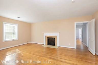 Main picture of 2111 18th St