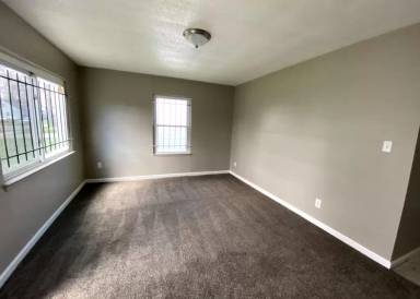 Main picture of 9510 Stahelin Ave