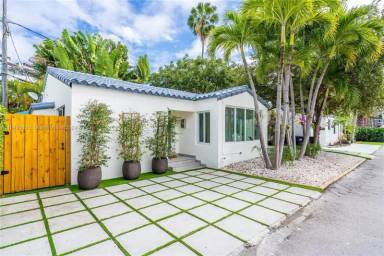 Main picture of 4 Farrey Ln