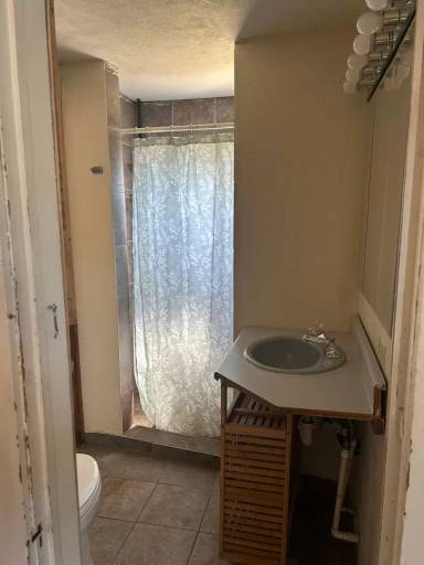 Main picture of 1007 Walker Ave
