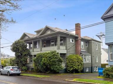 Main picture of 3324 S Kelly Ave