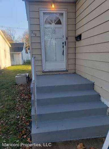 Main picture of 212 N 41st St