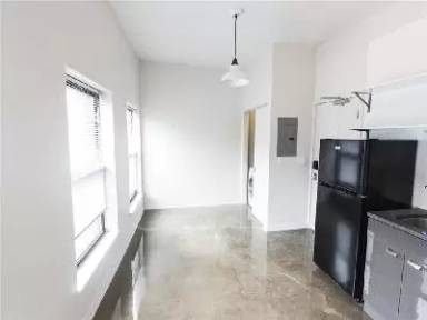 Main picture of 1136 W Wilson Ave