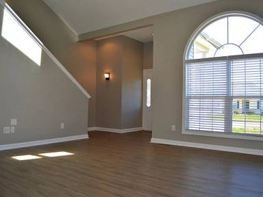 Main picture of 717 Springfield Blvd
