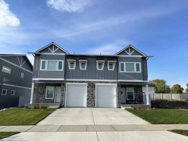 Main picture of 519 N Creative Way