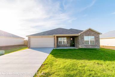 Main picture of 205 Pecan St