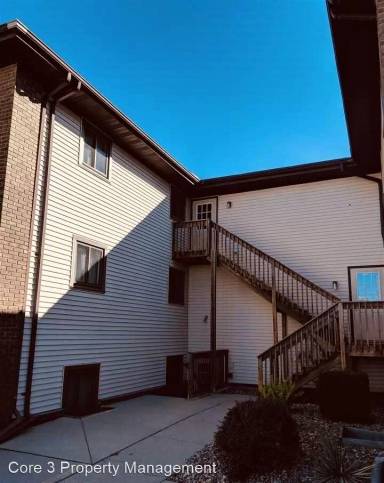 Main picture of 715 Fairmont Dr