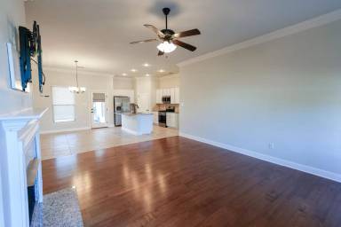 Main picture of 357 Coppice Pl