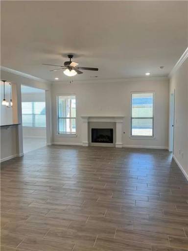 Main picture of 4479 W Topeka Ave