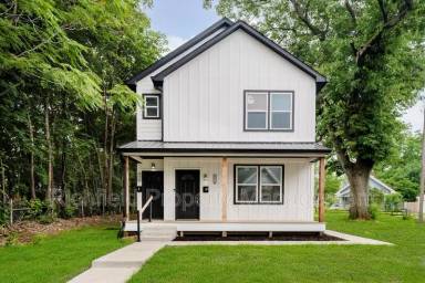 Main picture of 821 Orange St