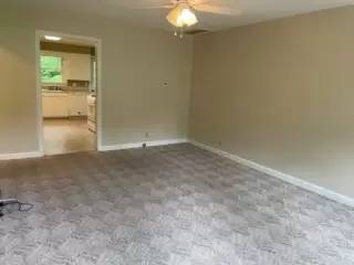 Main picture of 1307 Poplar St