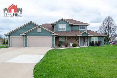 Main picture of 141 Cavil Way