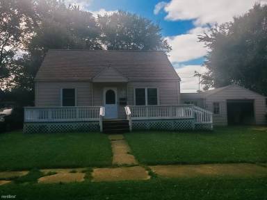 Main picture of 639 Huron St