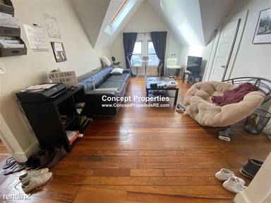 Main picture of 98 Elm St