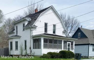 Main picture of 454 Riehl St
