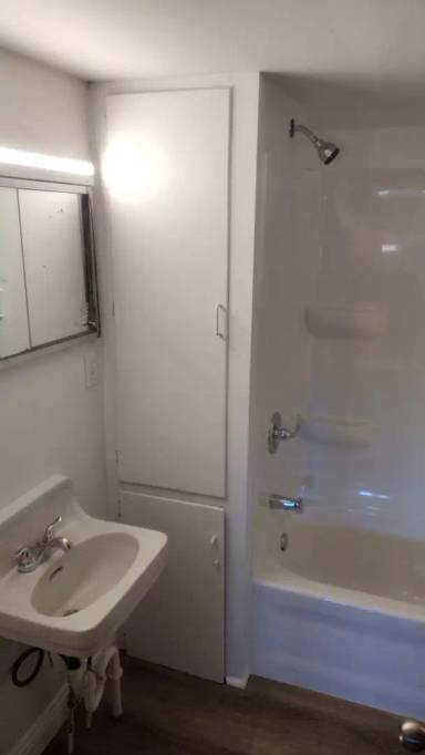 Main picture of 502 Pine St