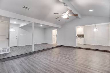 Main picture of 3305 Ivy Hill Dr